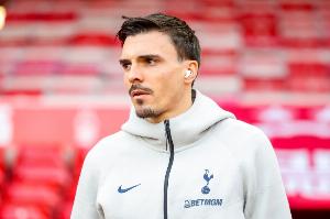 天空：帕利尼亚认为现在还不是时候回葡体，他更倾向于留在英超
